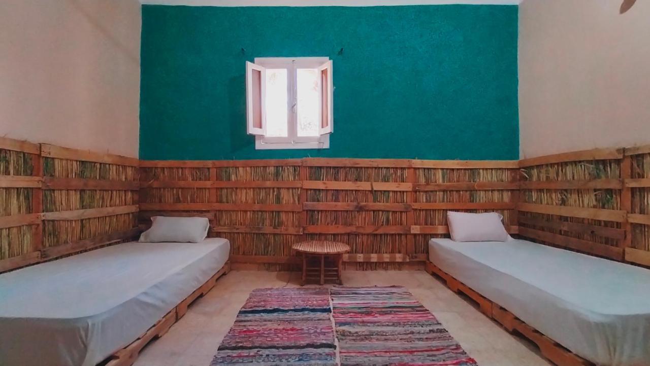 بيت شباب Agpen Teswa Siwa Oasis المظهر الخارجي الصورة